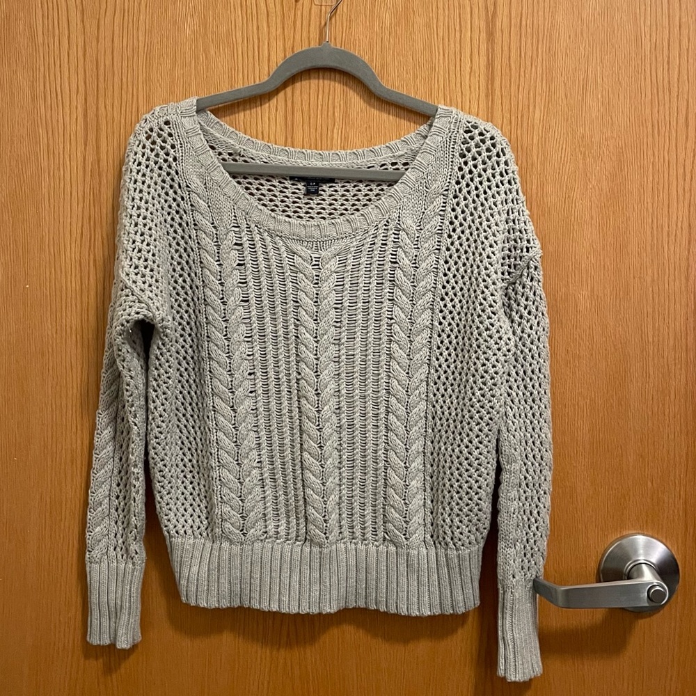 American Eagle Light Gray Knitted Sweater